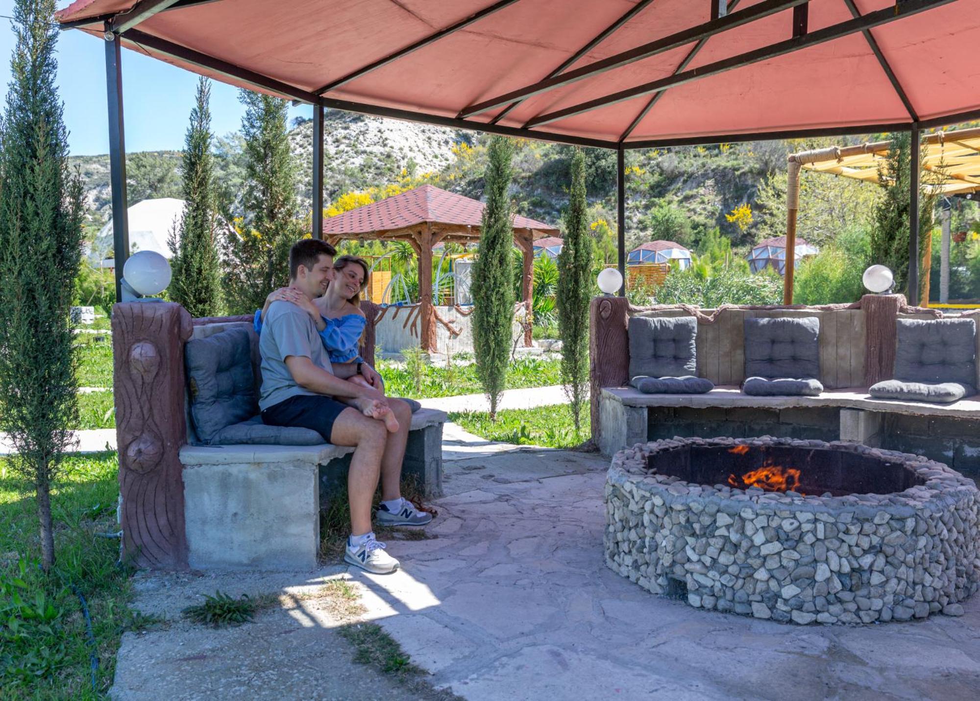 Amazing Cyprus Glamping Domes - Glamping Cyprus Hotel Paphos Kültér fotó